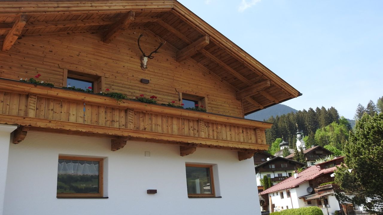 ExteriorSummer ExteriorSummer